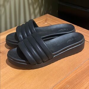 Capelli of New York Black Slide Sandals